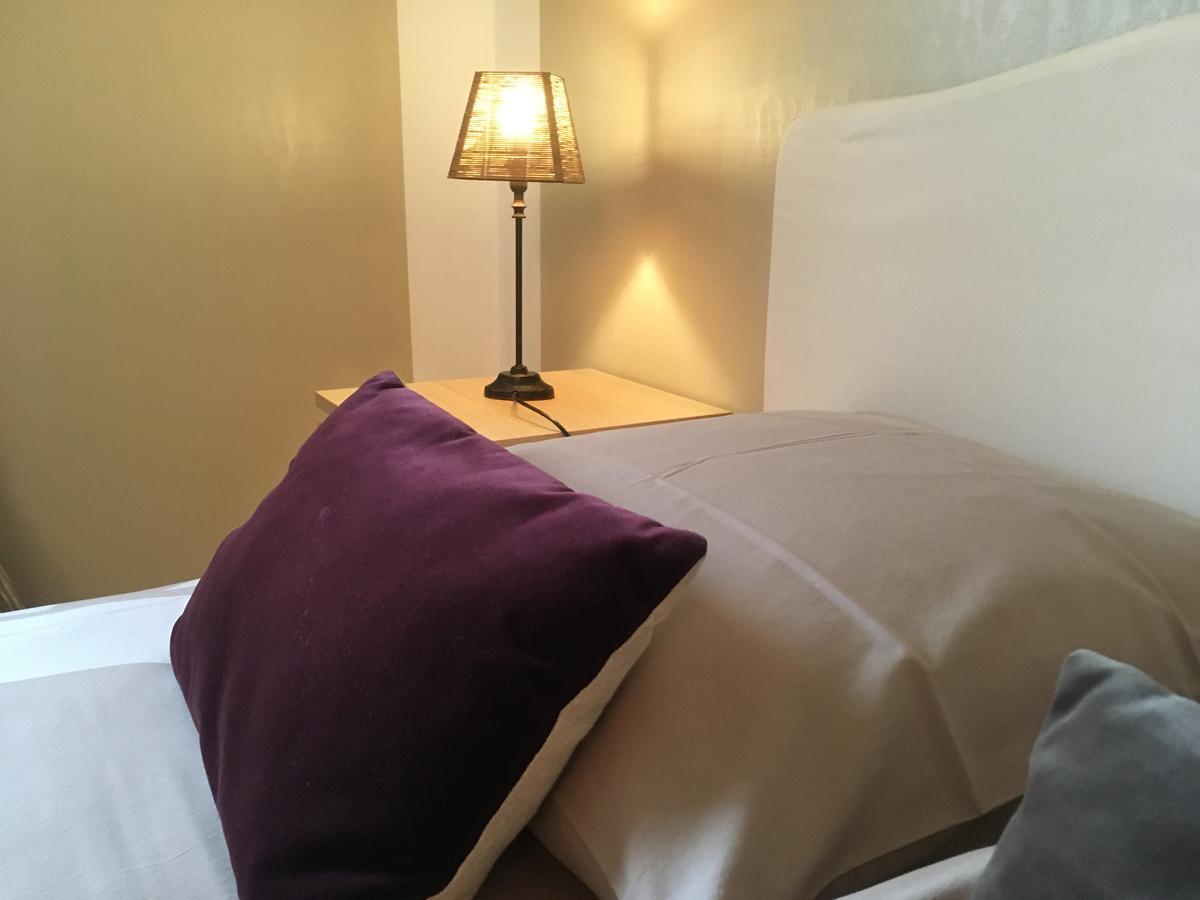 Bed and Breakfast Le Pré aux Daims à Saint-Étienne-la-Thillaye Extérieur photo