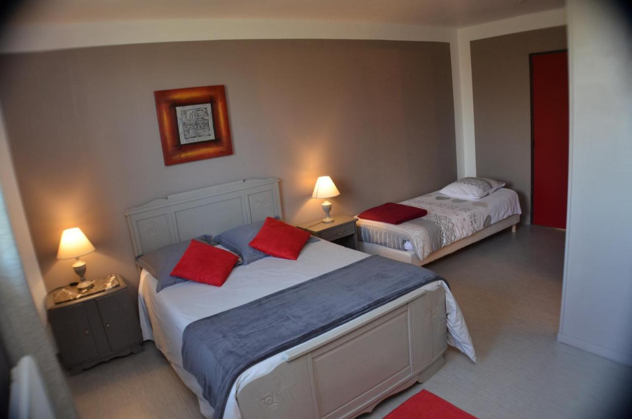 Bed and Breakfast Le Pré aux Daims à Saint-Étienne-la-Thillaye Extérieur photo